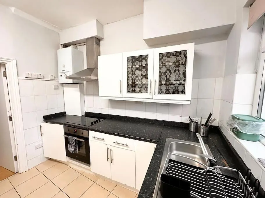 4 Bedroom House In Se4 Londýn 0*,  Velká Británie