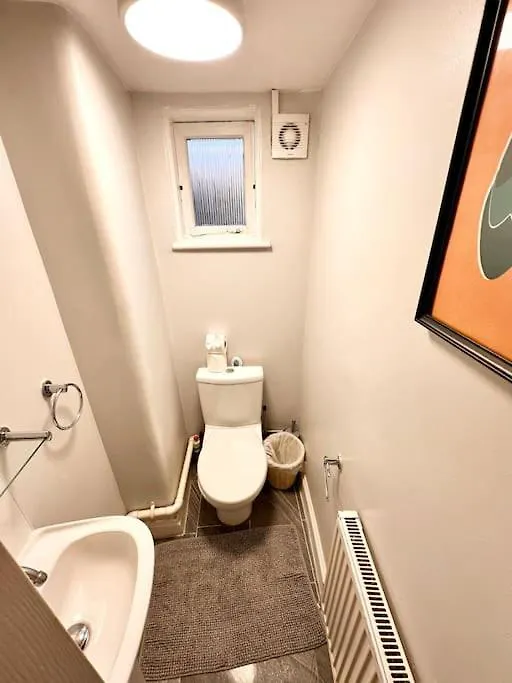 4 Bedroom House In Se4 Londýn