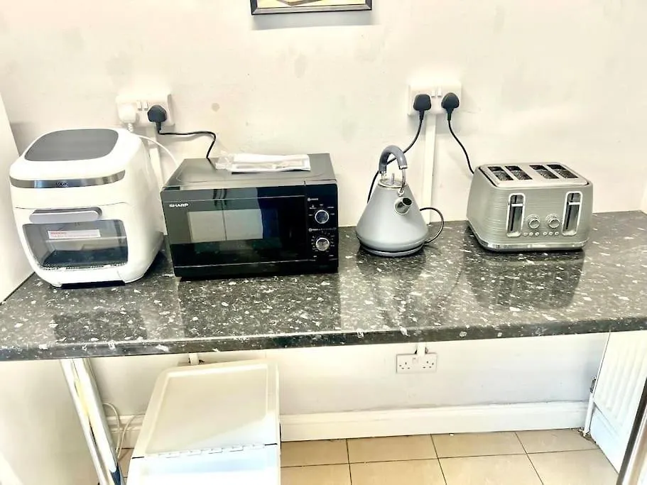 Appartement 4 Bedroom House In Se4 Londres
